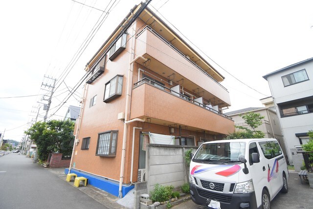 ファミール三田の物件外観写真