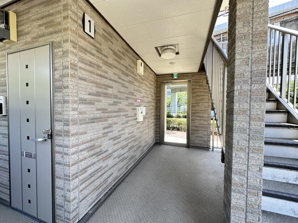 エレガント塚崎の物件外観写真