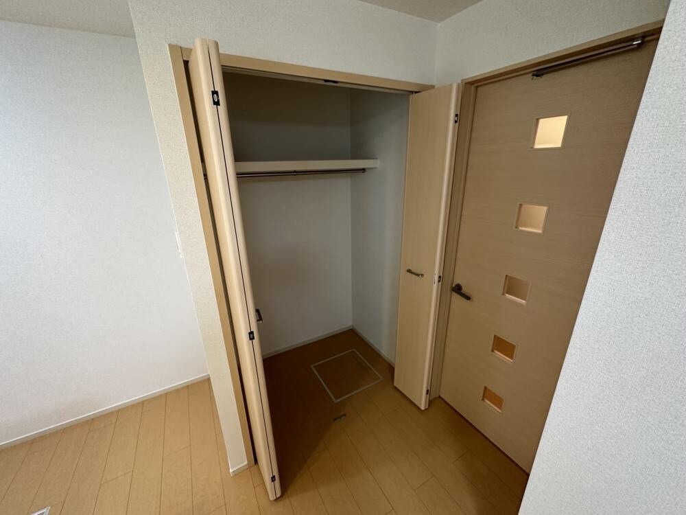 エレガント塚崎の物件内観写真