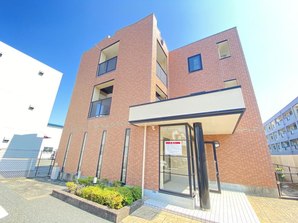 プリマヴェーラの物件外観写真