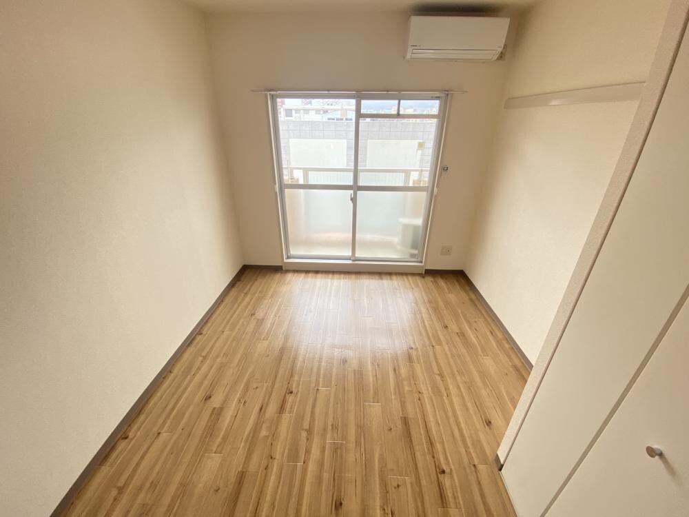 ユニテソリステ津門川の物件内観写真