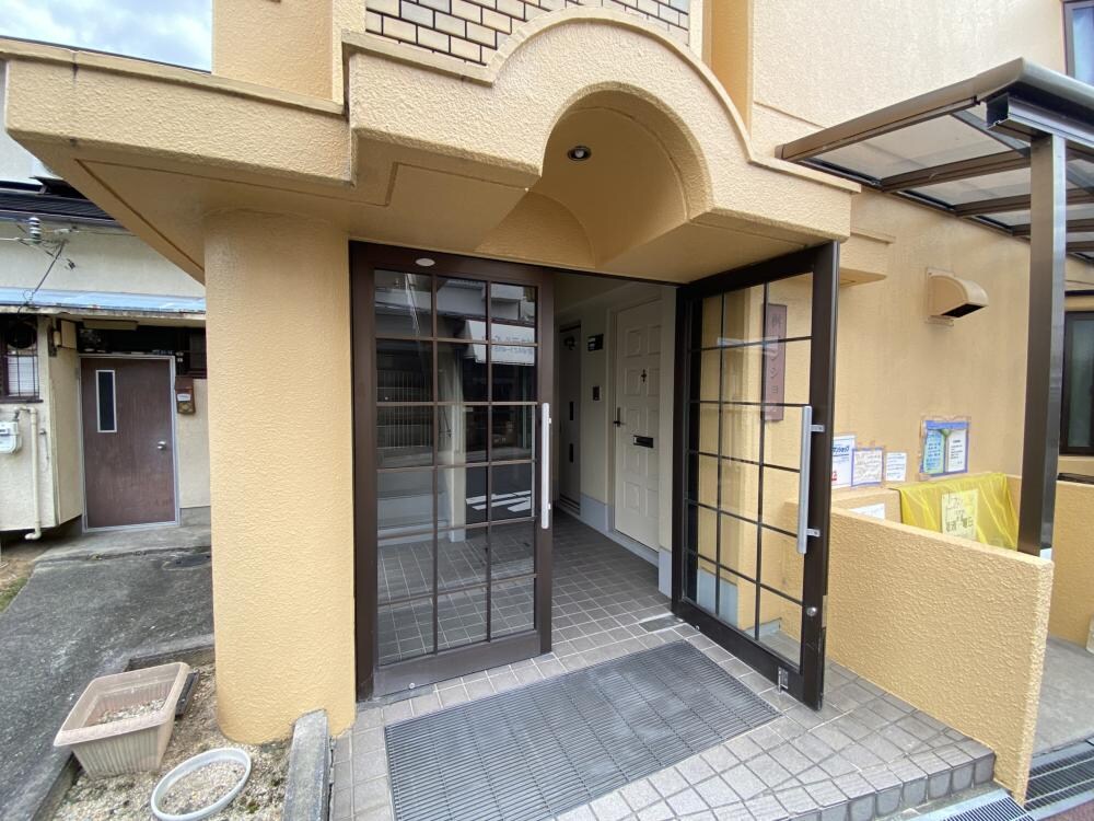 桝マンションの物件外観写真