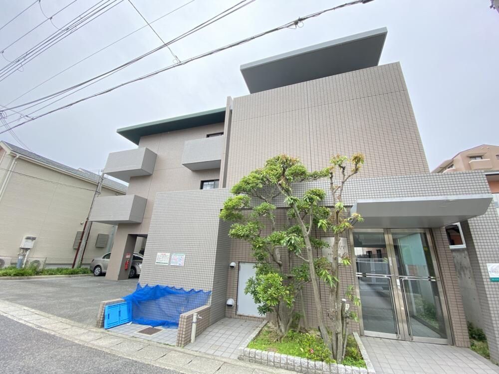 プランドール中屋の物件外観写真