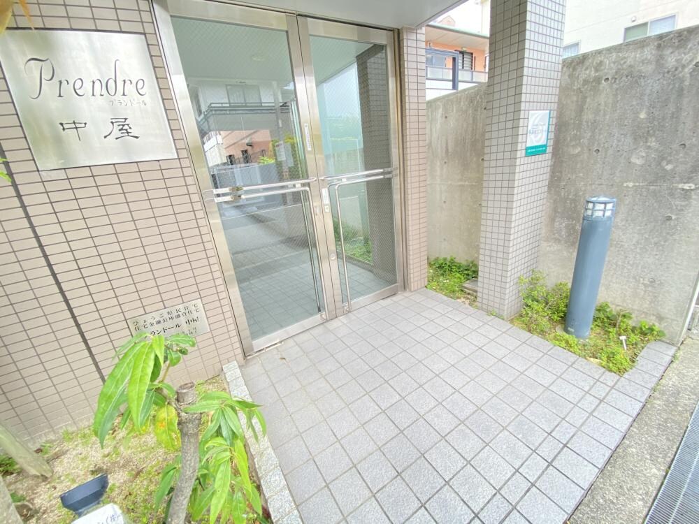 プランドール中屋の物件外観写真