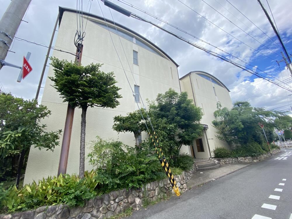 ペアコート仁川の物件外観写真