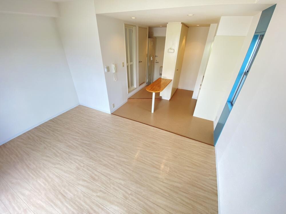 ペアコート仁川の物件内観写真