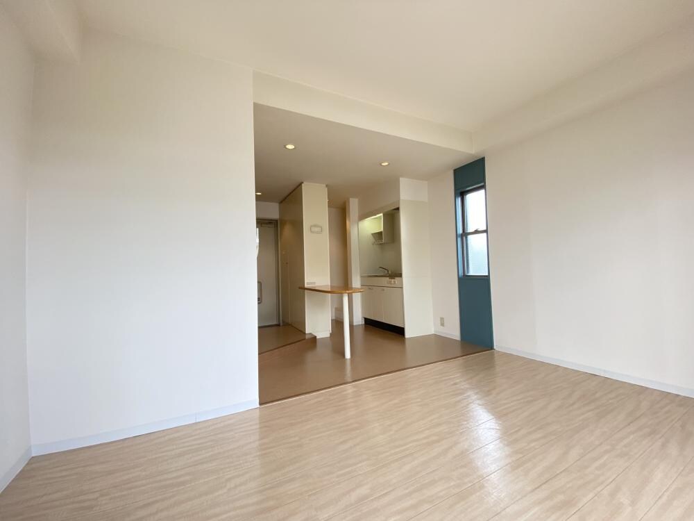 ペアコート仁川の物件内観写真