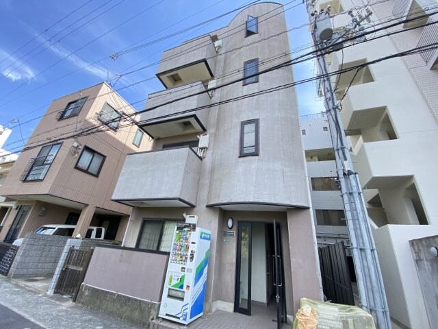 グリュックYの物件外観写真