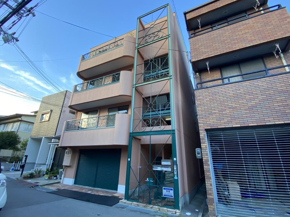 VIVA甲陽の物件外観写真