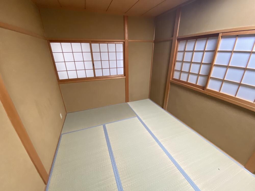 塚口本町1丁目貸家の物件内観写真