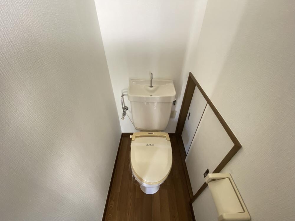 塚口本町1丁目貸家の物件内観写真