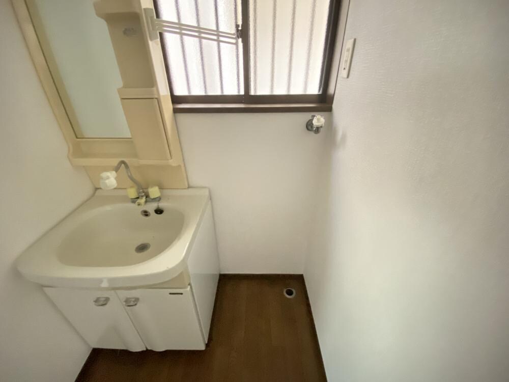 塚口本町1丁目貸家の物件内観写真