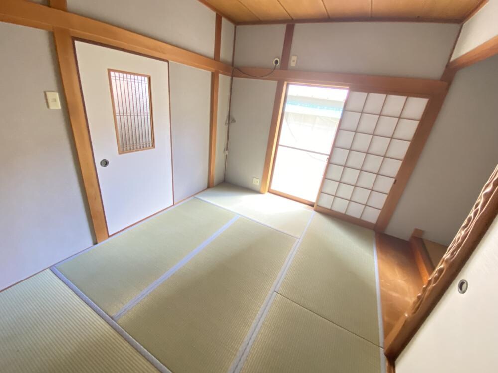 塚口本町1丁目貸家の物件内観写真