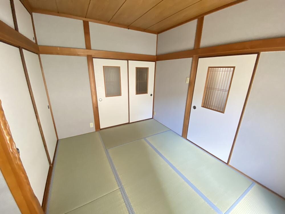 塚口本町1丁目貸家の物件内観写真