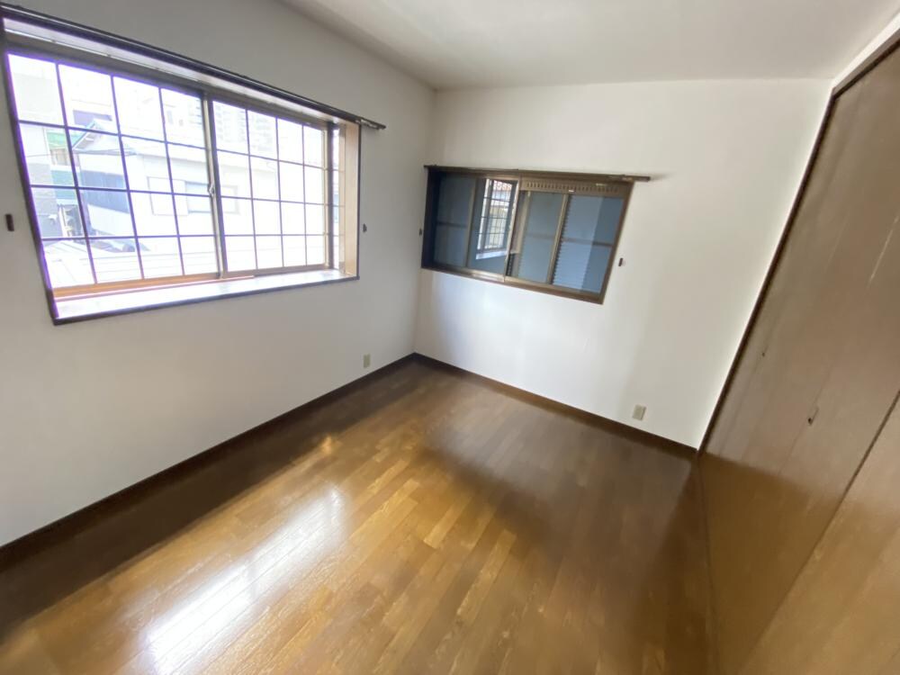 塚口本町1丁目貸家の物件内観写真