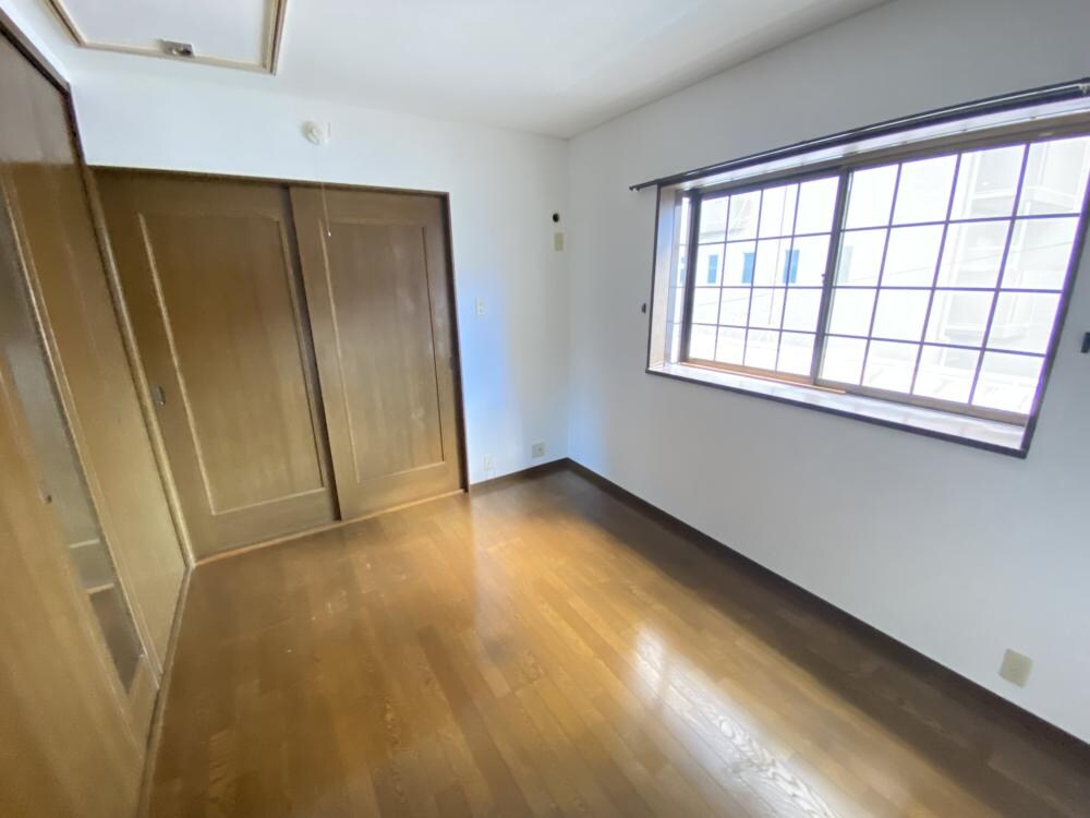 塚口本町1丁目貸家の物件内観写真