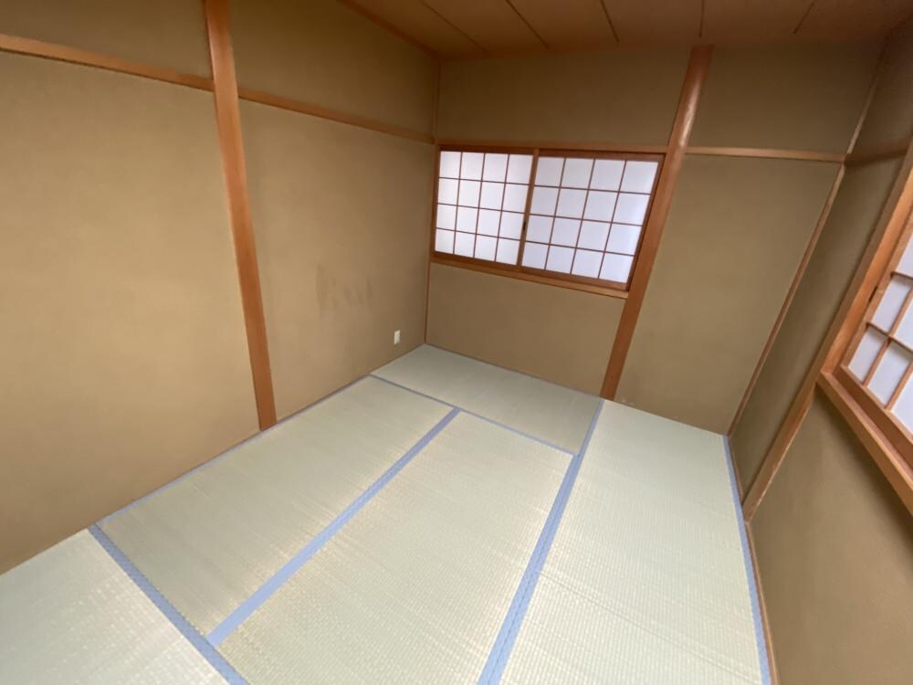 塚口本町1丁目貸家の物件内観写真