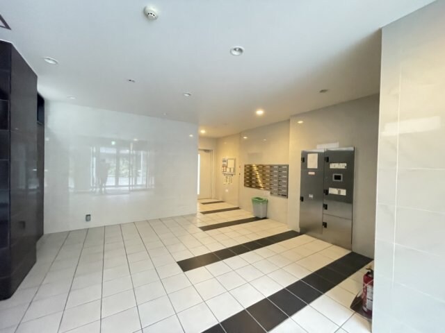 オズレジデンス尼崎の物件外観写真