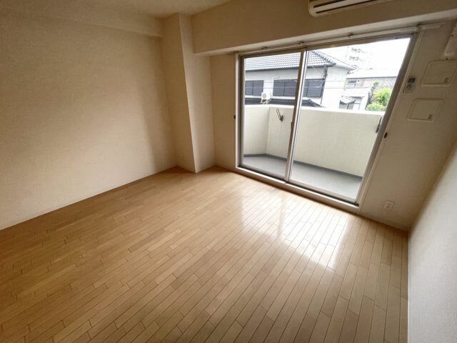 オズレジデンス尼崎の物件内観写真