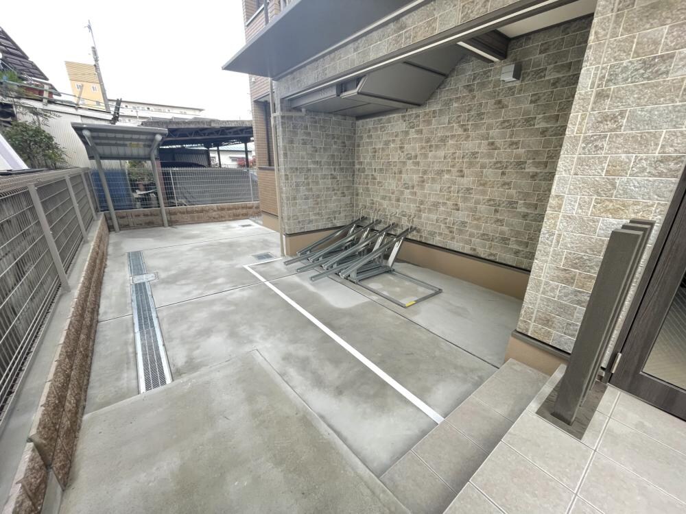 ハイツユベーレンの物件外観写真