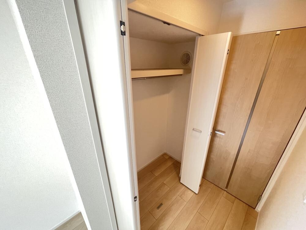 ハイツユベーレンの物件内観写真