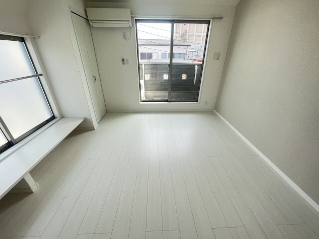 アクロス神戸灘アパートメントの物件内観写真