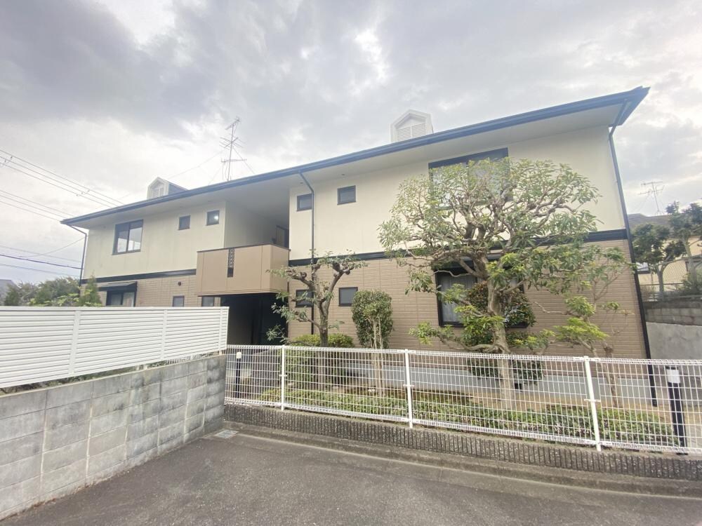 モンマルトルの物件外観写真