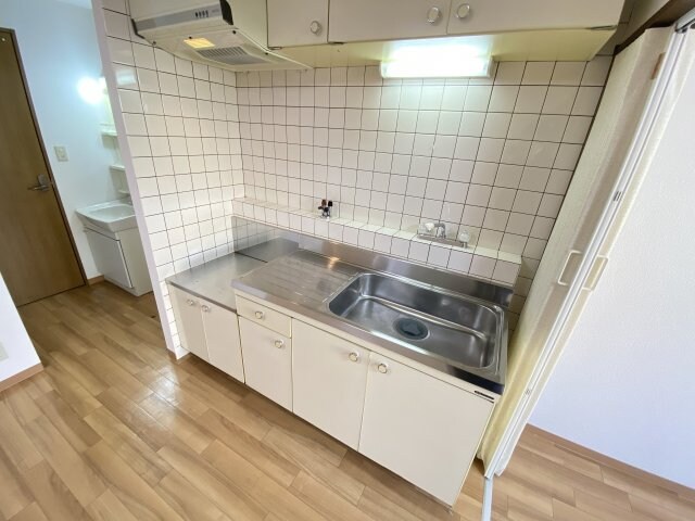 メニーローザ甲東園の物件外観写真