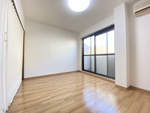 メニーローザ甲東園の物件内観写真