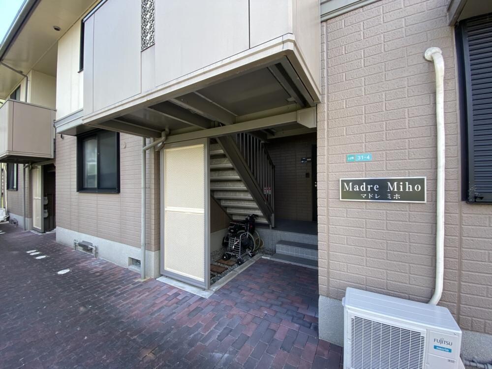 マドレ・ミホの物件外観写真