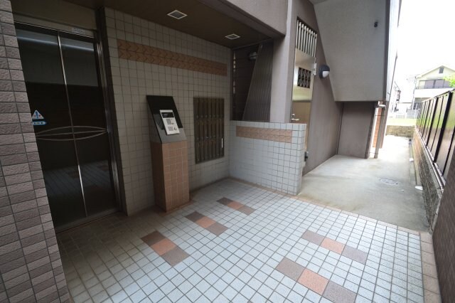 エスティライフ武庫之荘の物件外観写真