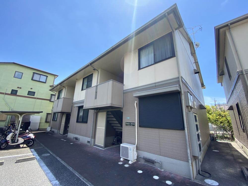 マドレ・ミホの物件外観写真