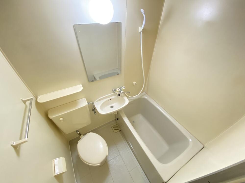 ベルカンポ曙の物件内観写真