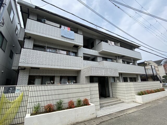 クリスタルパレスの物件外観写真