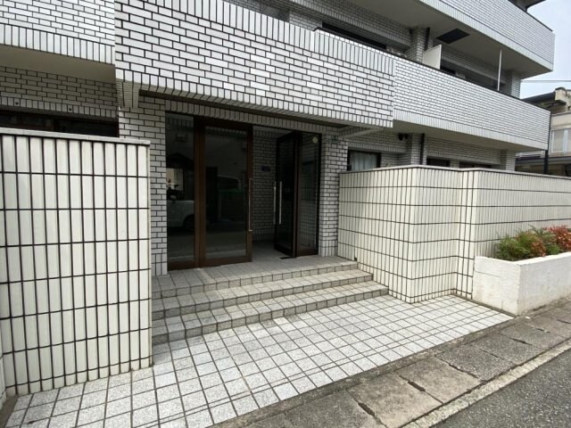 クリスタルパレスの物件外観写真