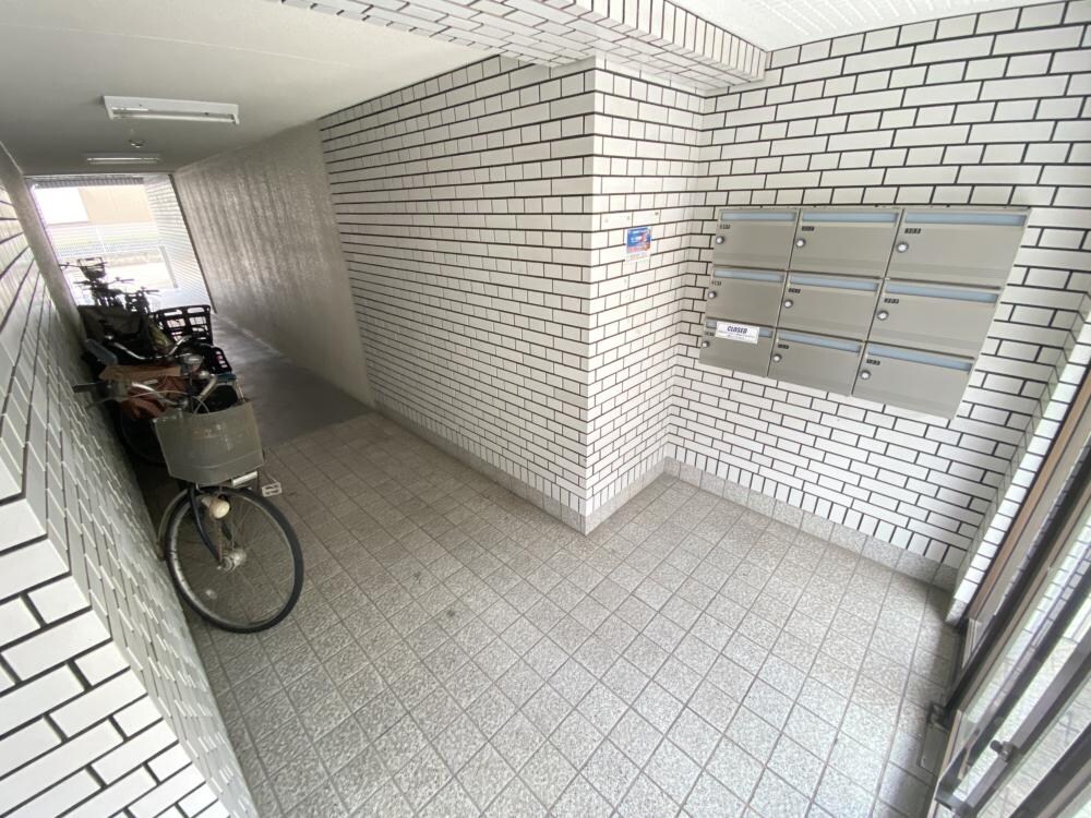 クリスタルパレスの物件外観写真