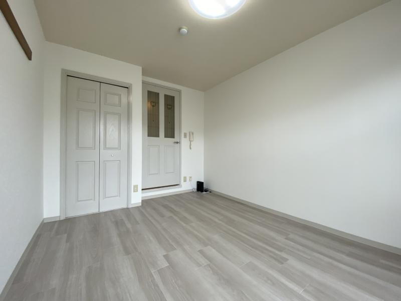 レジスコート東難波1の物件内観写真