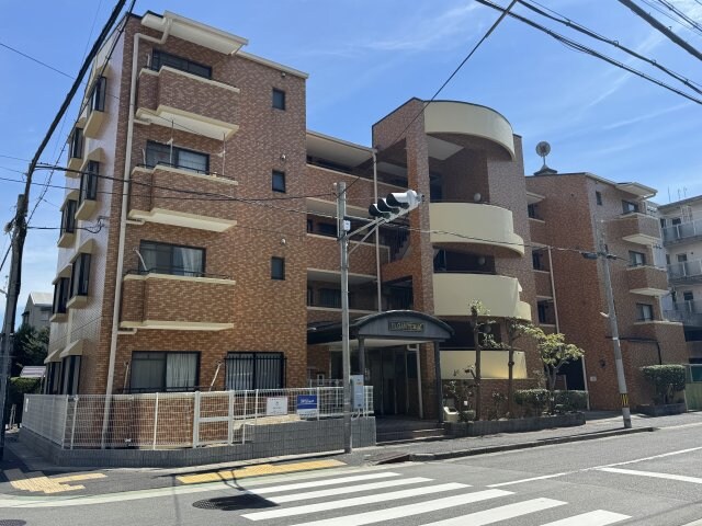 エレガンテ本山の物件外観写真