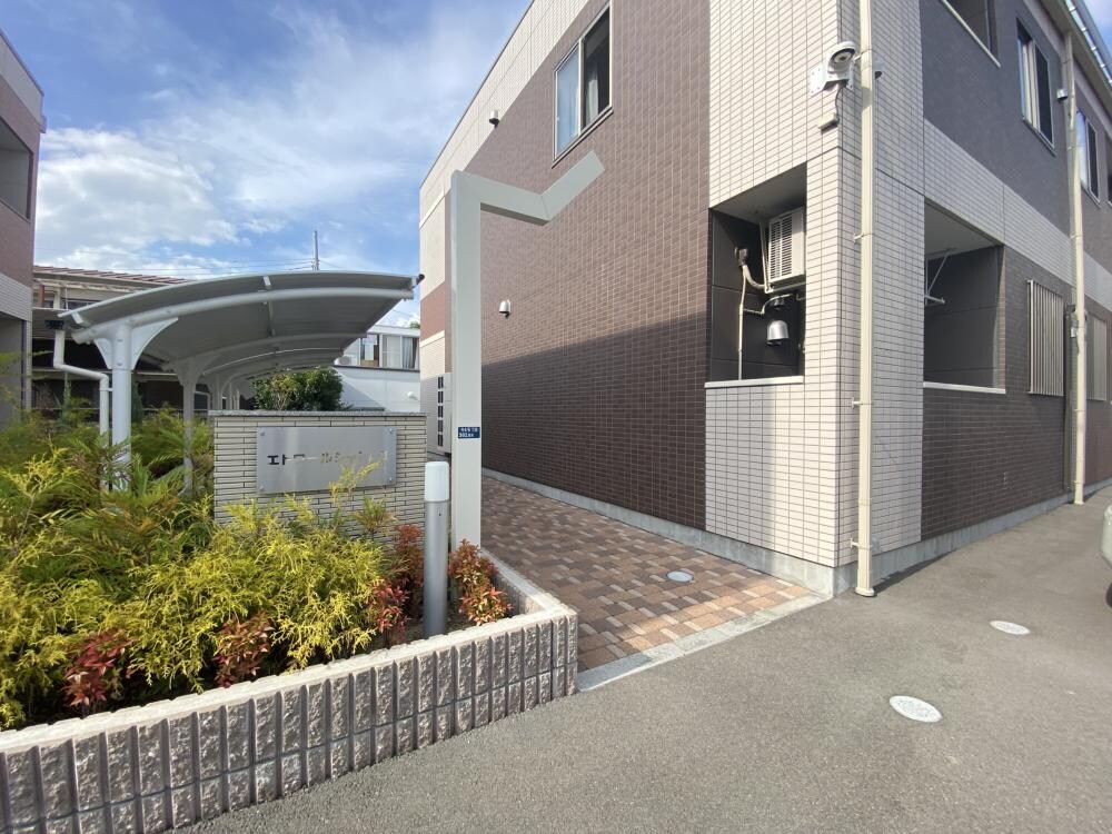 エトワールシャトー1の物件外観写真