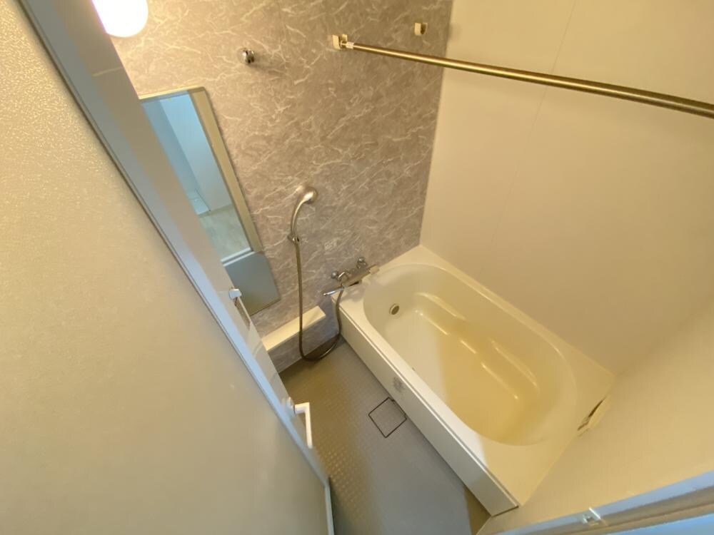 クレア・ド・ルーン伊丹の物件内観写真