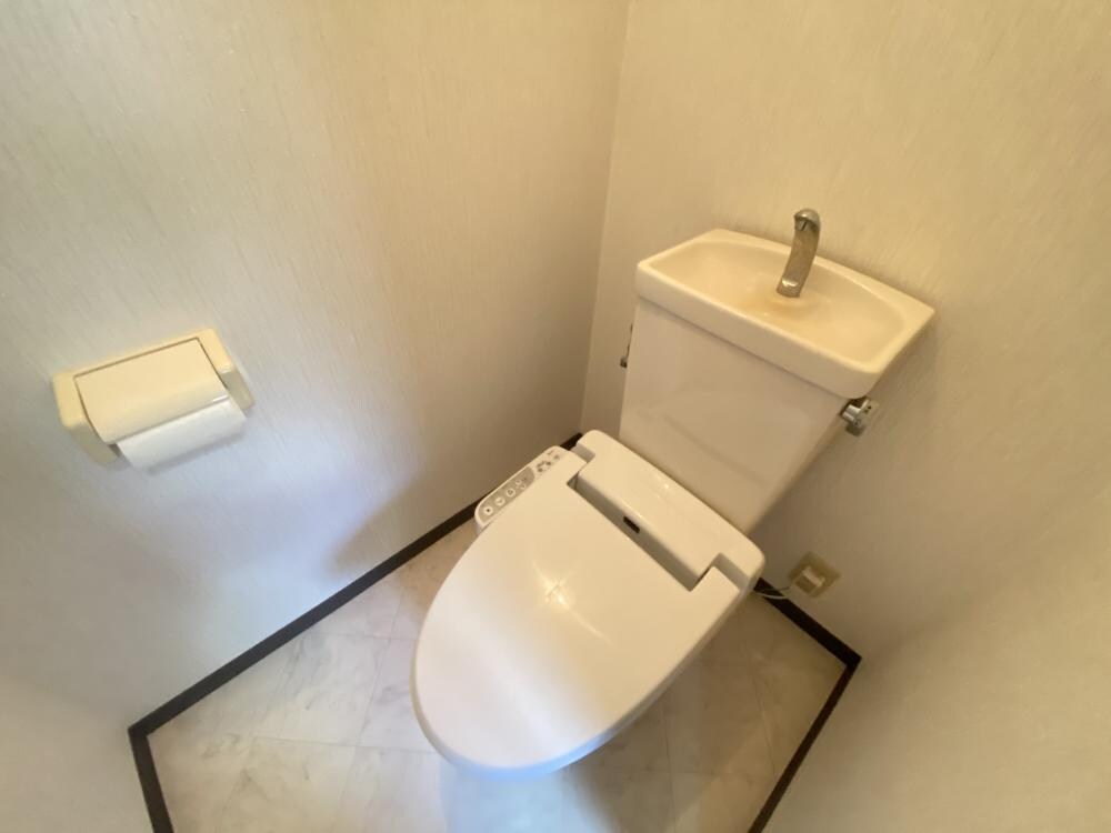 ハウゼ七松の物件内観写真