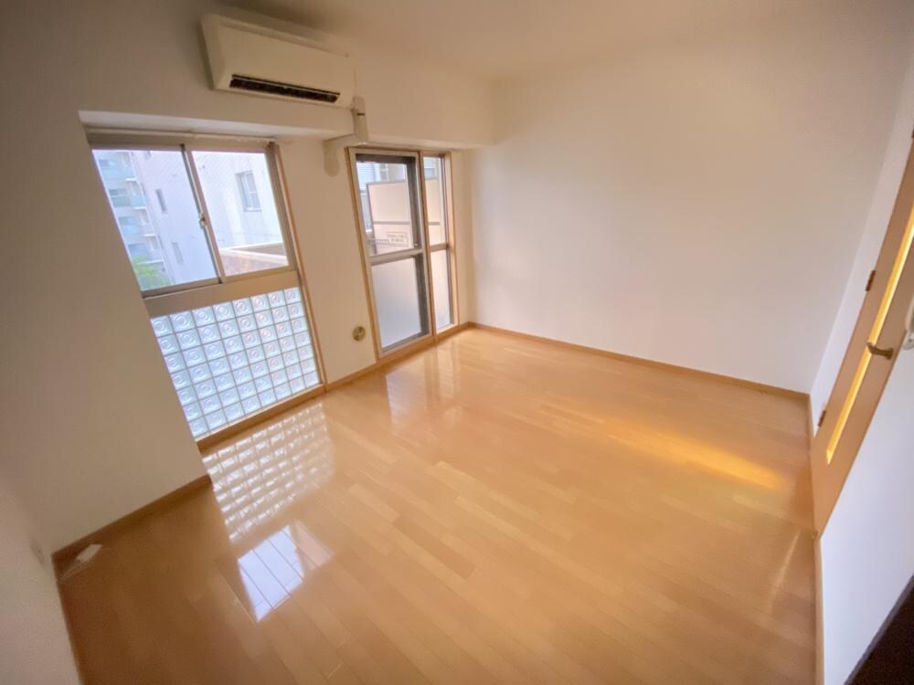 プレッツァ西宮の物件内観写真