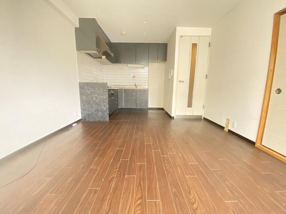 パインハイツ甲子園の物件内観写真