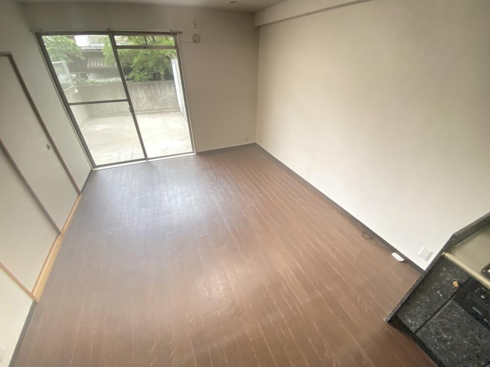 パインハイツ甲子園の物件内観写真