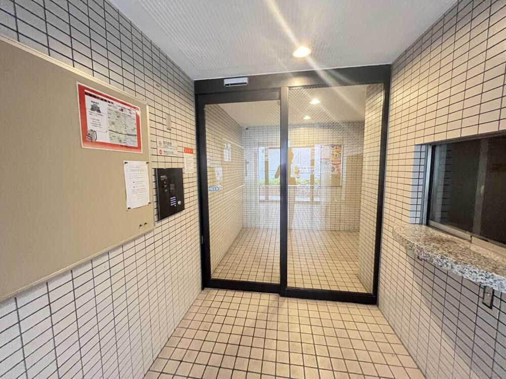 サンロイヤルの物件外観写真