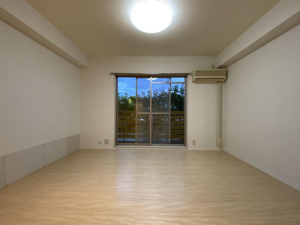 ペアコート仁川の物件内観写真