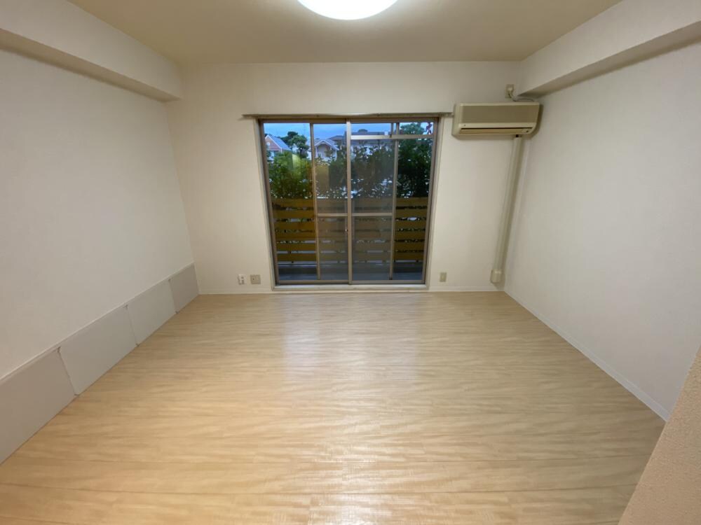 ペアコート仁川の物件内観写真