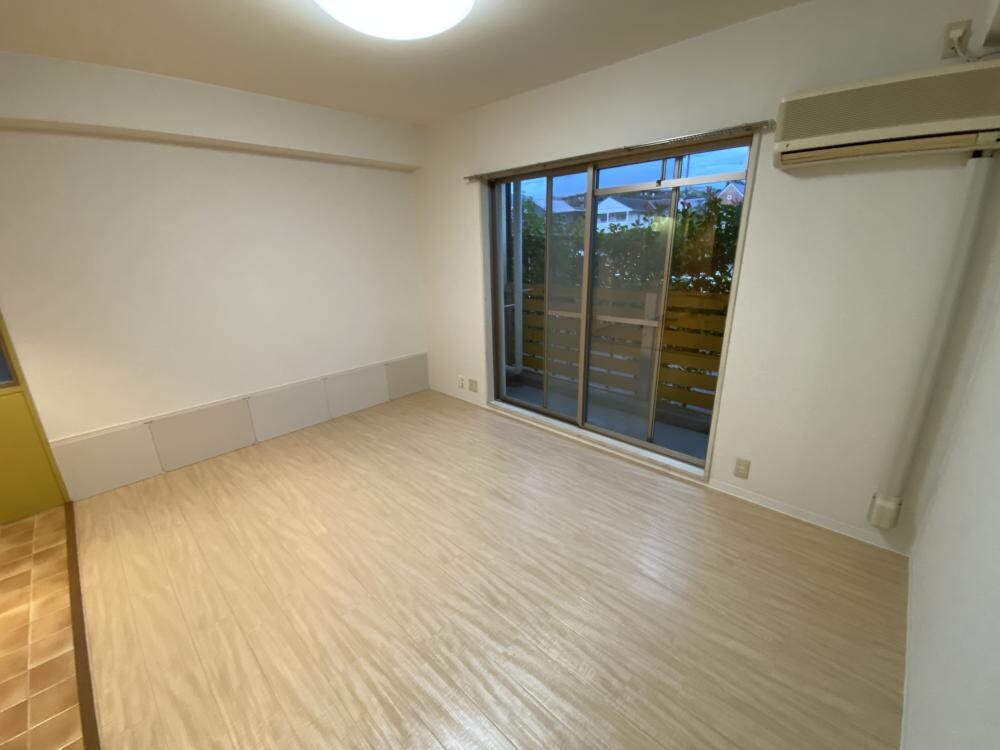 ペアコート仁川の物件内観写真