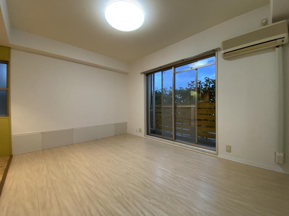 ペアコート仁川の物件内観写真