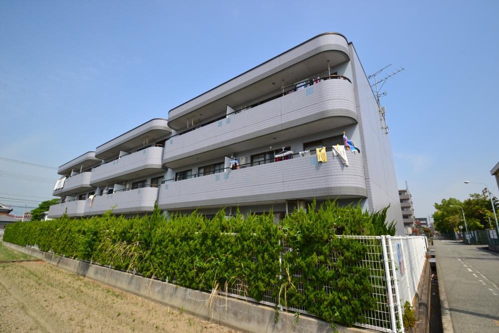 VILLA93の物件外観写真